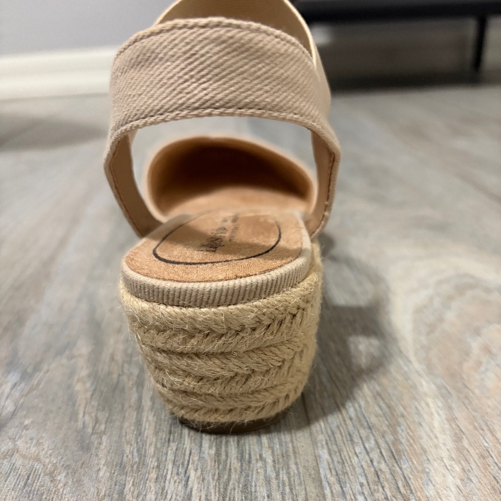 New! Women's Life Stride Tan Canvas Wedge Slip On Espadrille - 8.5 - Picture 8 of 11